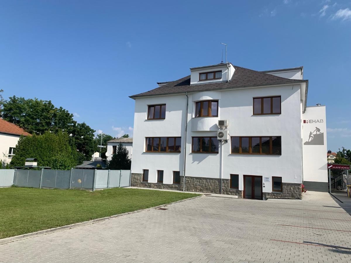 Apartmány U nemocnice Ceske Budejovice Esterno foto