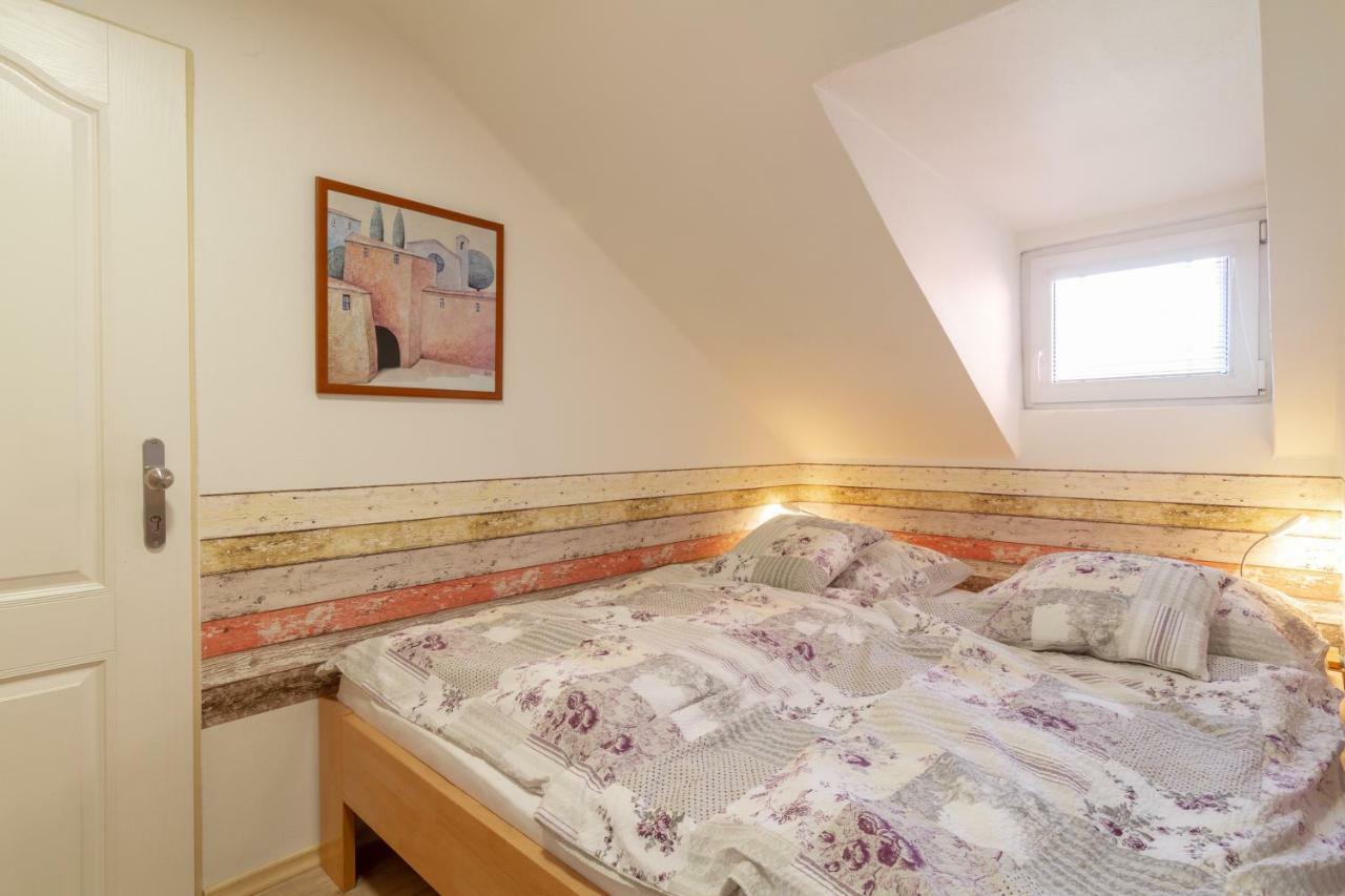 Apartmány U nemocnice Ceske Budejovice Esterno foto