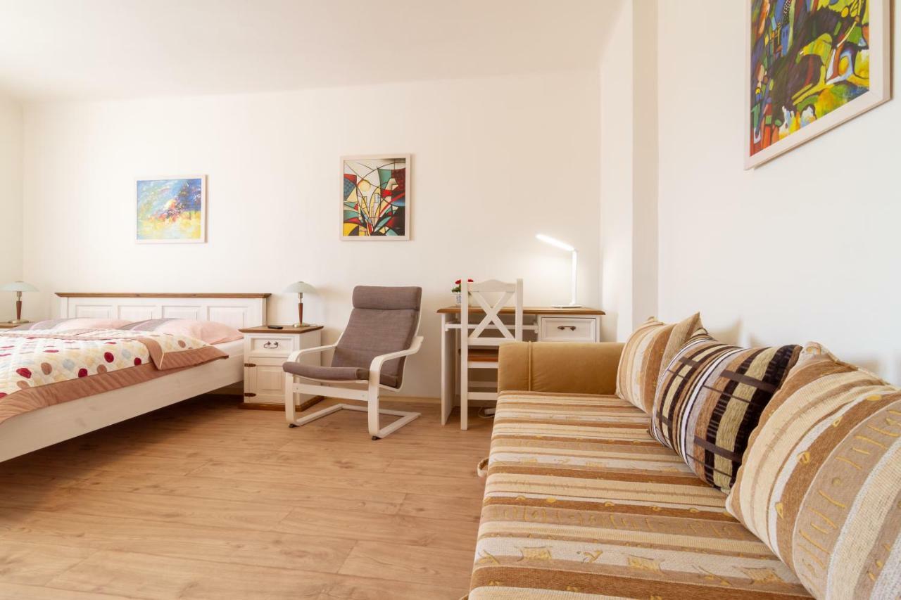 Apartmány U nemocnice Ceske Budejovice Esterno foto